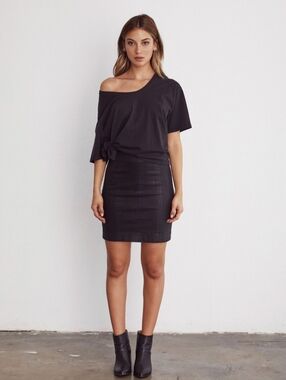 NWT Vetta The Leatherette Skirt Organic Sz 6